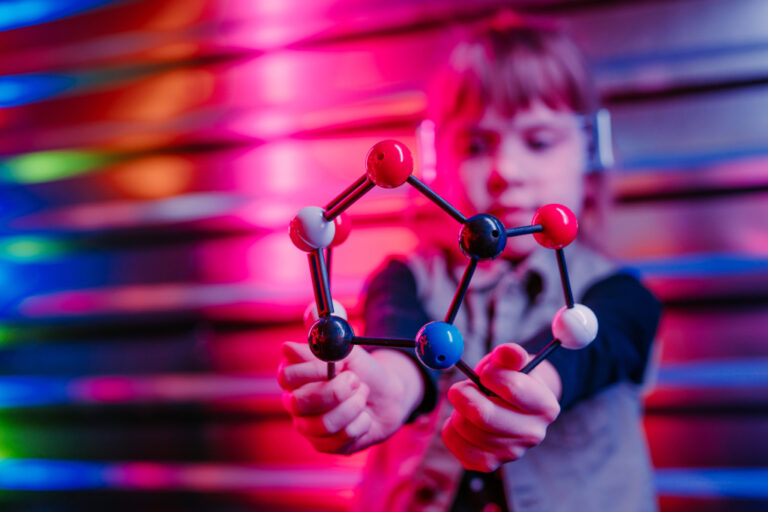images of atoms