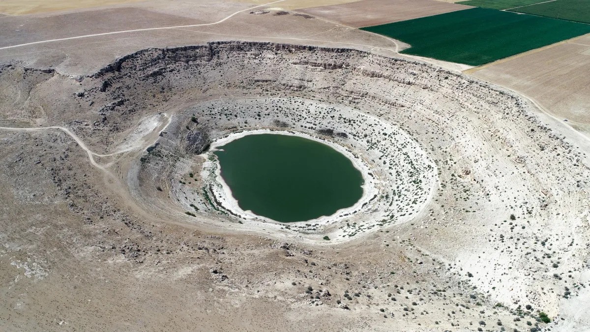 why is meyil obruk lake deep